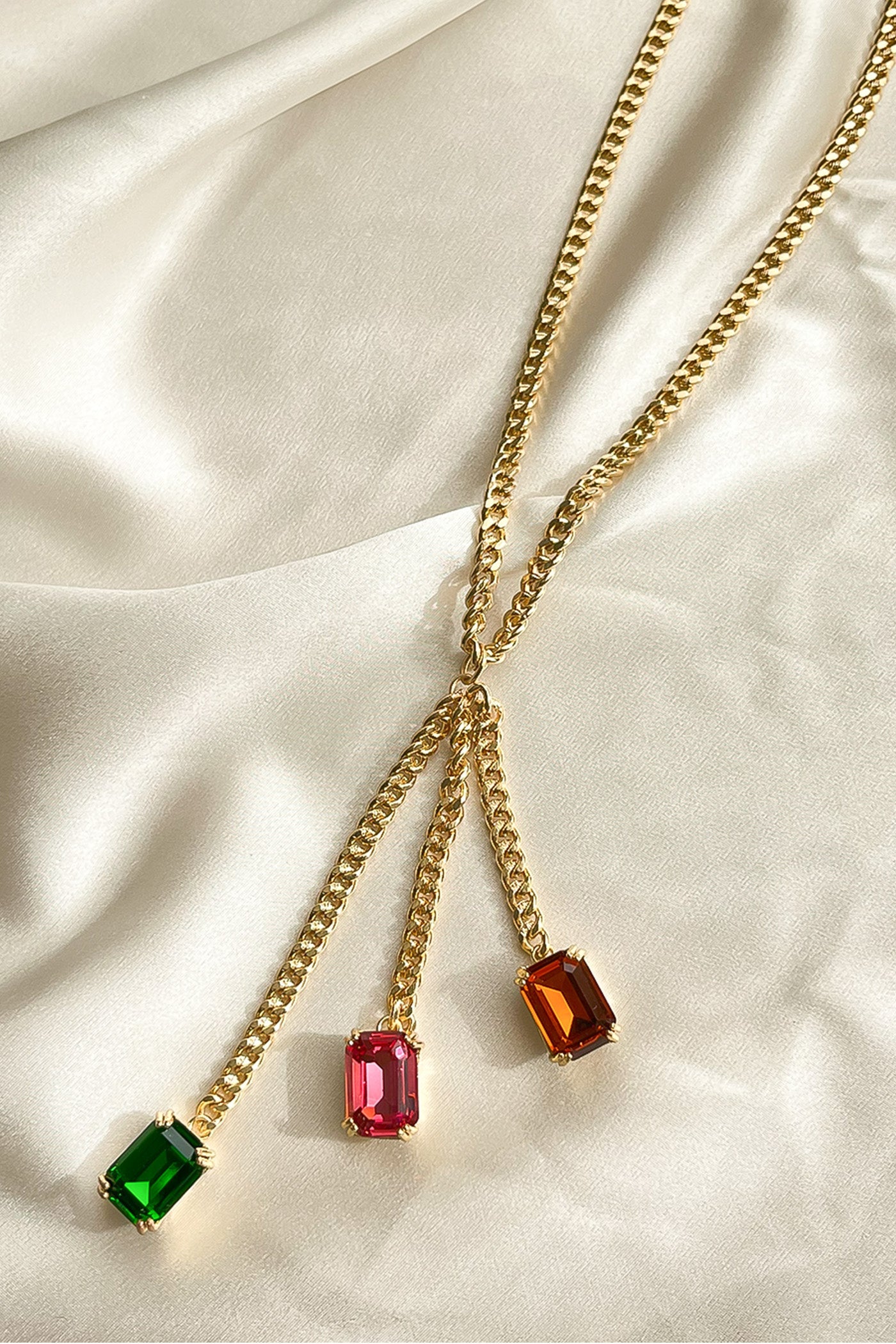 Donna Triple Stone Necklace