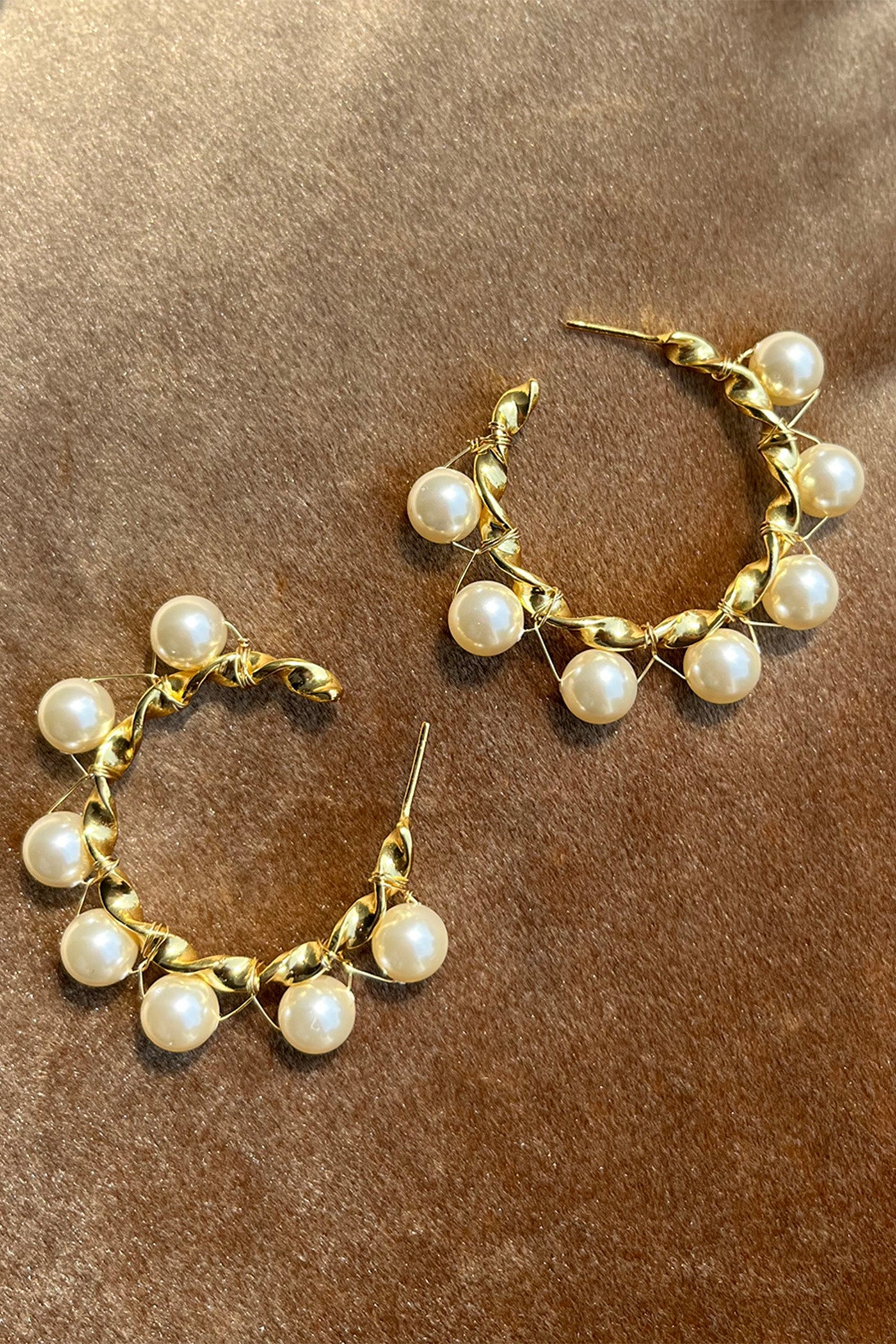 Golden Swirl Pearl Earrings