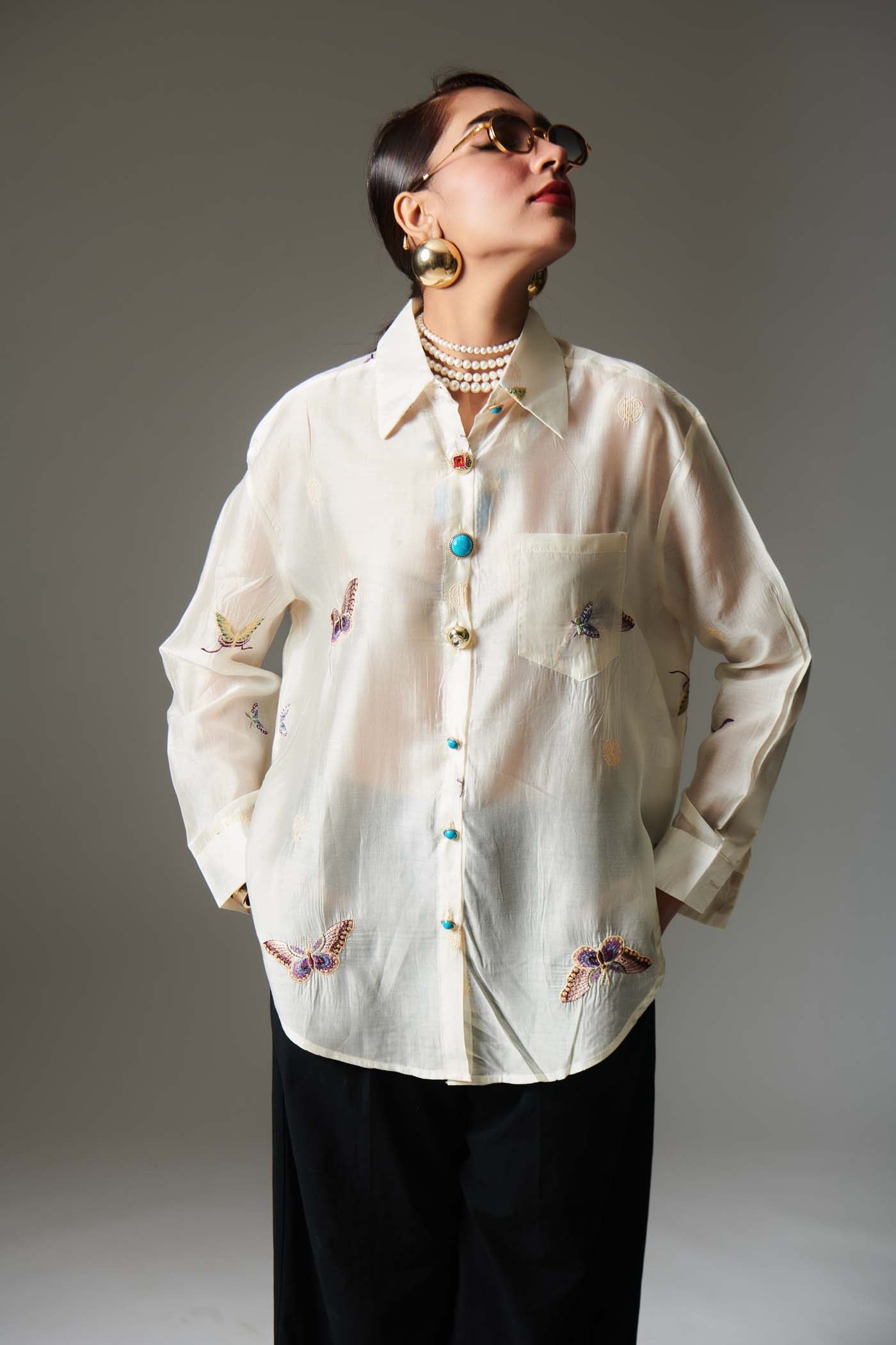 Butterfly embroidered breeze shirt