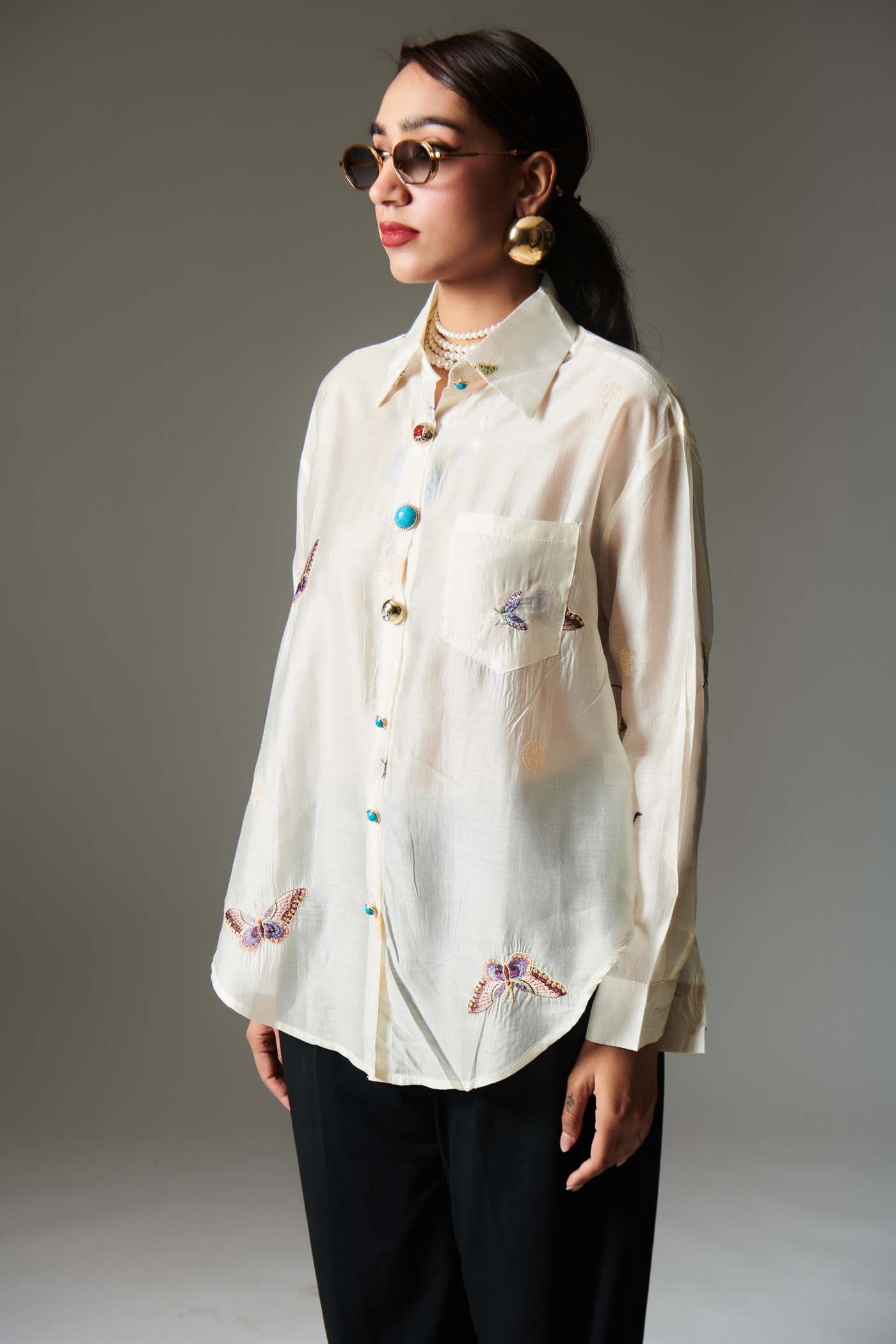 Butterfly embroidered breeze shirt