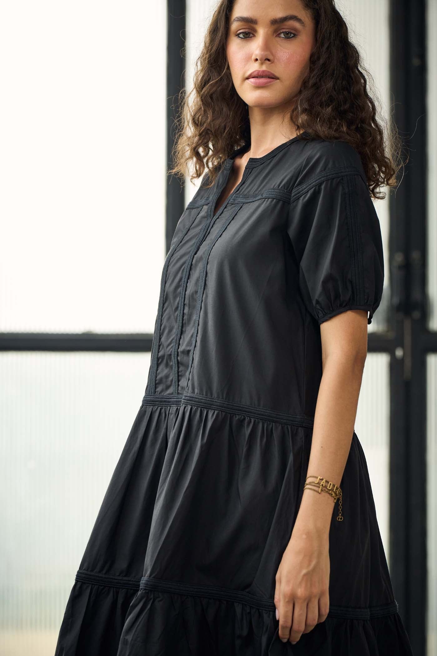 Black detailed tiered midi dress