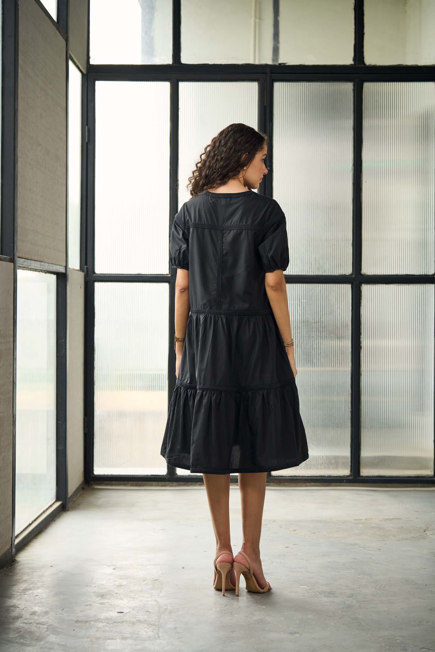 Black detailed tiered midi dress